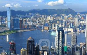 盘中行情｜港股高回落 石油股上涨 中石油涨超3%；煤炭股走强 蒙古焦煤涨超6%