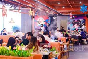 重庆餐饮老板李红夫妇要交新朋友，乡村基开放联营，门店投资百万起步