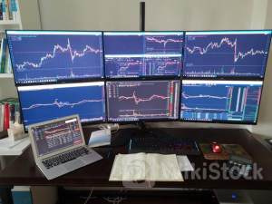 纳指连续五日创收盘新高 英伟达、微软续创收盘新高 法国股市跌逾2.5%