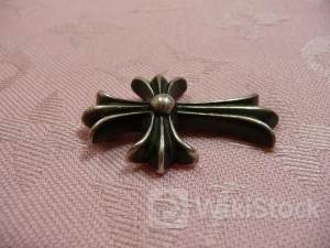 ドル円は高止まり、ユーロが軟調 仏政治リスクが再燃、原油高も不安材料に＝ロンドン為替概況