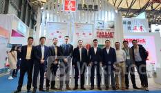 远东宏信向2024年限制性股份奖励计划的受托人支付可交付款项