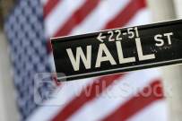 华尔街大空头回归！三季度美股或迎重大考验