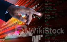 美股成交额前20：富国银行跌超6% 称无法按预期削减成本