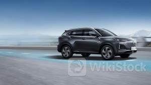 中证全指乘用车及零部件行业指数报813.15点，前十大权重包含长安汽车等