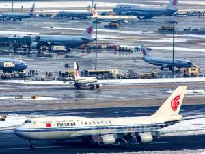 日本航空预定量大增 中国民航主要运营指标回暖（附概念股）