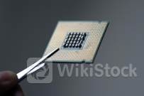 英伟达明年为中国市场准备一款特殊伺服器的I芯片，工业富联、浪潮信息等英伟达题材相关企业梳理