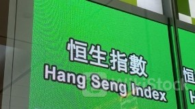 Hong Kong Stocks Surge, Hang Seng Index Opens Up 543 Points