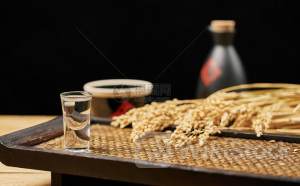 Performance dropped, liquor plummeted! Consumption downturn