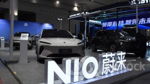 電動車｜蔚來下調首季交付量至3萬輛 股價反升1%