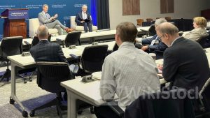 美國減息｜鮑威爾回應PCE數據 不急於減息