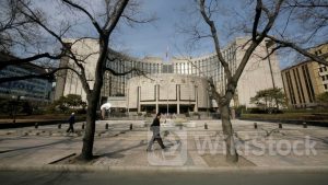 內房危機｜外電：房企貸款倘違約 銀行職員可免責 內銀內險股軟