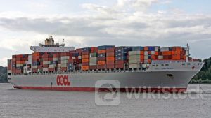 航運股｜東方海外第一季總收入19.8億美元按年跌9% 股價跌2%