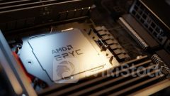 AMD｜AMD上季扭虧為盈惟今季指引保守、盤後跌7% 調高今年AI加速器芯片銷售額預測至40億美元