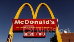 MCD｜麥當勞上季純利遜預期、兩年來首次 料今季美國同店銷售大致持平