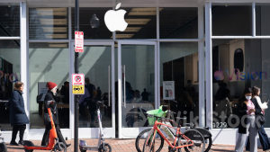 AAPL業績｜蘋果AI發展細節即將揭盅？ 業績後暫得兩外資行短評AI發展