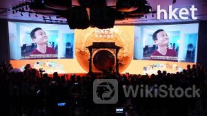 富途陸秉鈞：港股估值便宜之謎 為何科企邊發CB邊回購？