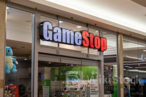 ゲームストップ株の損失が60%に拡大──ミームコインは大幅な下落