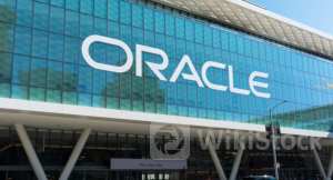 How To Earn $500 A Month From Oracle Stock Ahead Of Q4 Earnings - Oracle (NYSE:ORCL)