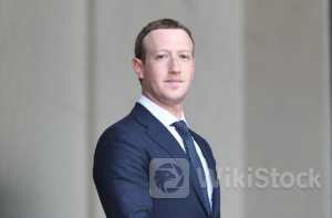 Mark Zuckerberg Is Worth $179B Today, But 2 Decades Ago He Was Already Getting 'A Couple of Marriage Prop