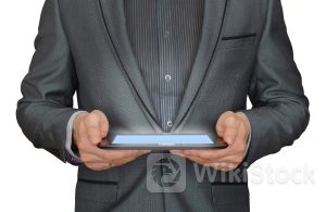 FOMC通過後は日銀会合に市場の関心は移行【クロージング】