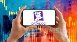 Datadog, Uber, S&P Global And More: CNBC's 'Final Trades' - Uber Technologies (NYSE:UBER)