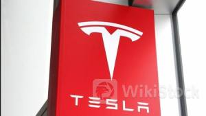 テスラの“車両分解”で見えた設計の奇想天外、三洋貿易が運営する「EVに関する情報発信の聖地」