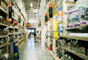 Do Home Depot's Strategies Place It Well Amid Soft Demand? - Abercrombie & Fitch (NYSE:ANF), Gap (NYSE:GP