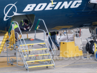 波音(BA.US)将737系列生产目标推迟3个月