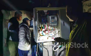 Phát hiện dòng điện bất thường trong 1 nhà dân, cảnh sát vào cuộc điều tra, tóm gọn đối tượng "trộm" hơn 7.000 kWh điện