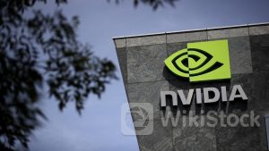 NVDA|科技股ETF權重調整 英偉達將迎來逾百億美元買盤、蘋果則遭拋售