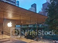 人工智能战略引发华尔街看涨预测 小摩上调苹果(AAPL.US)目标价至245美元