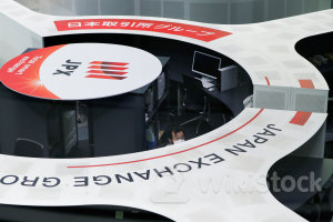 午前の日経平均は続伸、ハイテク株堅調 一巡後は小動き