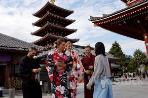 5月訪日外国人、19年比9.6％増 3カ月連続300万人超え＝政府観光局