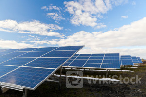 小摩警告欧洲太阳能需求停滞 Enphase(ENPH.US)和SolarEdge(SEDG.US)应声大跌