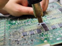 最新大客户是字节？ 又一科技巨头欲联手博通(AVGO.US)开发AI芯片