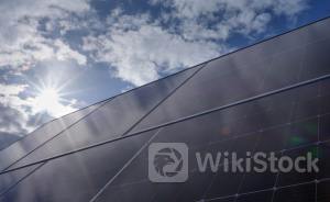 Why SolarEdge Stock Is Tanking After-Hours - SolarEdge Technologies (NASDAQ:SEDG)