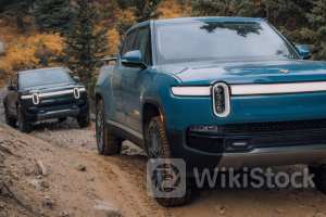 Rivian Cuts Costs By 35%: What's Going On With Rivian's Stock? - Rivian Automotive (NASDAQ:RIVN)
