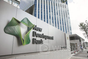 Ngân hàng BRICS công bố kế hoạch phi đô la hóa hoàn toàn trong 3 năm tới