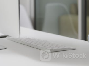 惠而浦(WHR.US)盘前飙涨17%!传博世集团有意出资收购