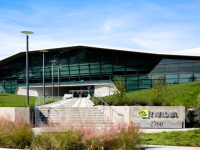 对冲基金：英伟达(NVDA.US)仍然很便宜 年底股价能翻倍