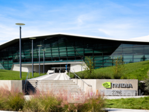 对冲基金：英伟达(NVDA.US)仍然很便宜 年底股价能翻倍