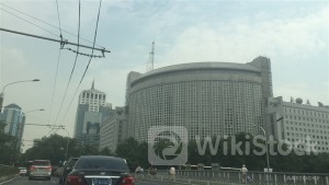 CN Relaxes Duty-free Allowance for Residents Entering From HK, MO; SA SA INT'L Once Lifts 3%, But Other Retails Trade Sideways