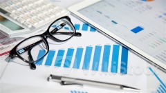 ＜Research＞CCBI Expects HSI to Oscillate Between 17,500 - 18,000 in Short Term; Rebound May Restart in 3Q