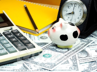 赛富时(CRM.US)股东大会批准高管薪酬，盘前股价继续上涨