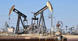 Dầu WTI tăng 3 tuần liên tiếp do lo ngại căng thẳng Israel – Hezbollah