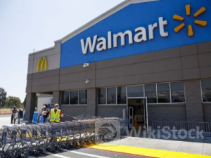 沃尔玛(WMT.US)探讨出售医疗保健中心业务可能性