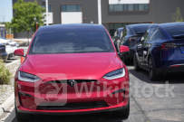 Tesla stock pops 5%, extends rally as 'Mojo back for Musk' after latest delivery data