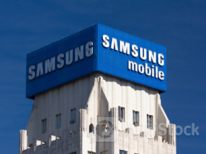 AI热潮推动存储芯片价格反弹 三星电子(SSNLF.US)Q2营业利润料同比增长12倍