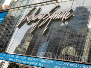 Hong Kong stocks open with gains