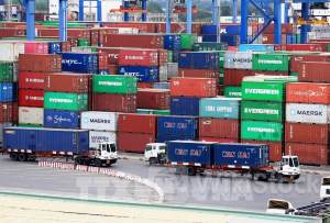 Nhiều thách thức tác động đến “sức khỏe” doanh nghiệp sản xuất